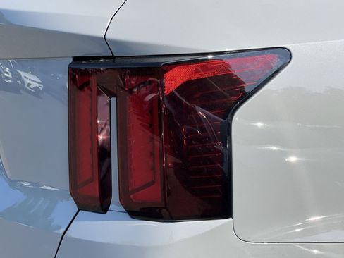 New 2026 Kia Sorento S w/ S Panoramic Sunroof Package FWD image 14