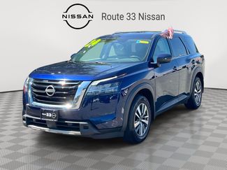 Used 2024 Nissan Pathfinder SL AWD/4WD video 2