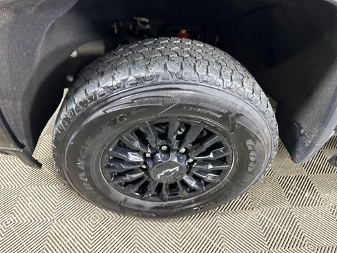 Used 2022 Chevrolet Silverado 2500 LTZ w/ LTZ Plus Package image 9