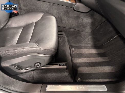 Certified 2025 Volvo XC90 B6 Plus image 17