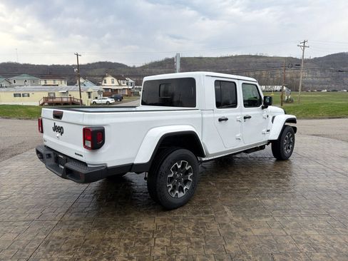 New 2026 Jeep Gladiator Sport image 8
