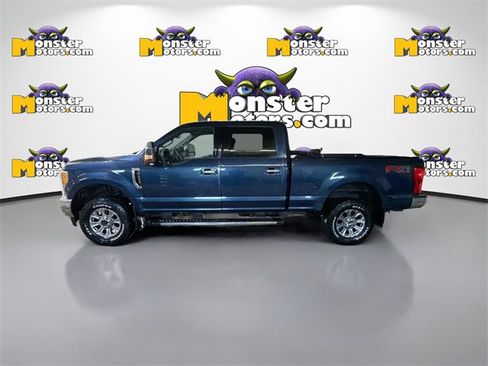 Used 2017 Ford F250 Lariat w/ Chrome Package image 7