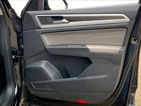 Used 2023 Volkswagen Atlas SE FWD image 23