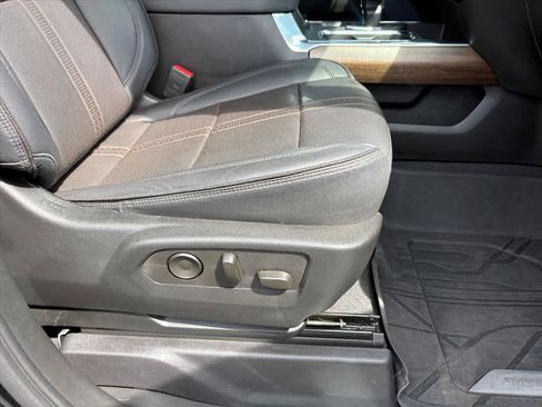 Used 2023 Chevrolet Silverado 1500 High Country AWD/4WD image 7