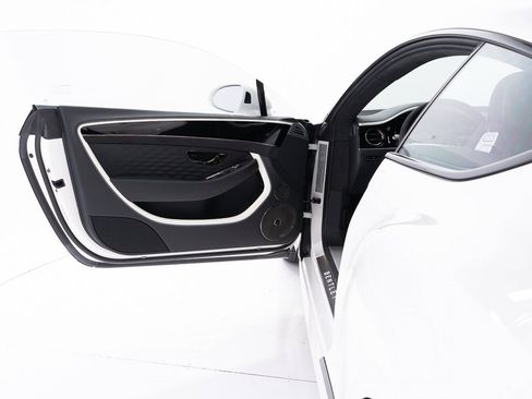 Used 2025 Bentley Continental GT Speed image 10