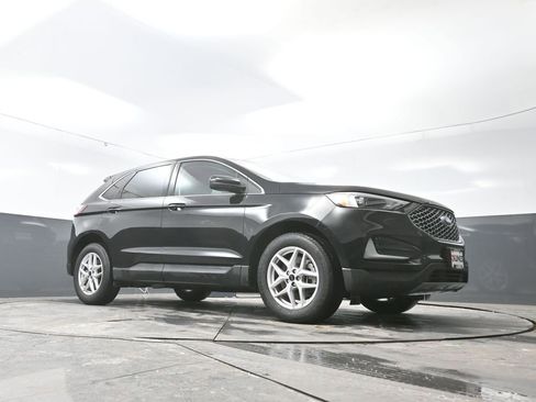 Used 2024 Ford Edge SEL image 50