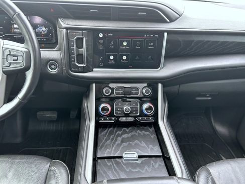 Used 2022 GMC Yukon Denali image 12