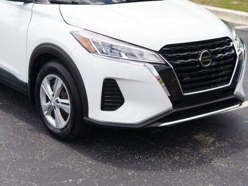 Used 2021 Nissan Kicks S FWD image 38