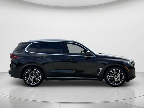 Certified 2026 BMW X5 xDrive50e w/ Climate Comfort Package image 24