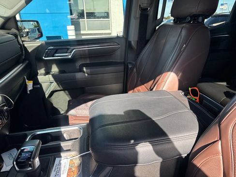 Used 2024 Chevrolet Silverado 1500 LTZ RWD image 14