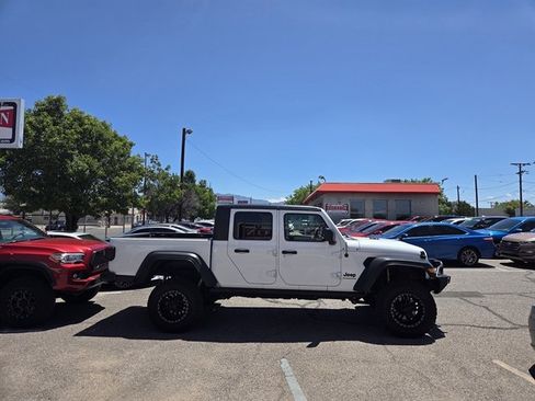 Used 2020 Jeep Gladiator Sport w/ Quick Order Package 24S AWD/4WD image 3