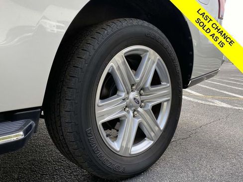 Used 2020 Ford Expedition XLT w/ Equipment Group 202A image 11