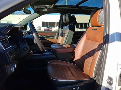 Used 2023 GMC Yukon Denali Ultimate image 15