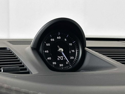 Certified 2025 Porsche 911 Carrera image 16