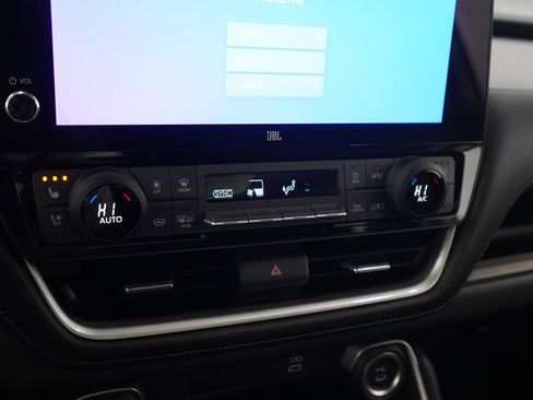 Used 2025 Toyota Grand Highlander AWD image 24