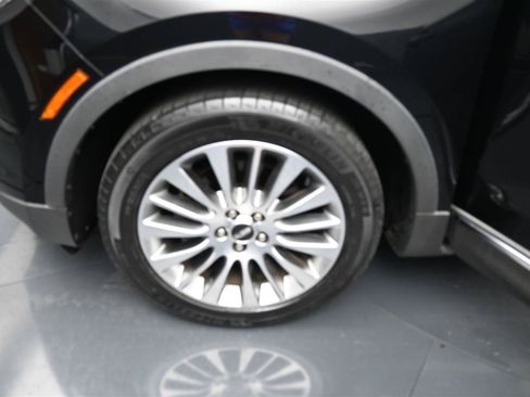 Used 2018 Lincoln MKC Reserve w/ Lincoln MKC Climate Package FWD image 16