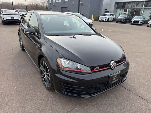 Used 2017 Volkswagen GTI Sport image 13