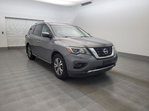 Used 2019 Nissan Pathfinder S image 13