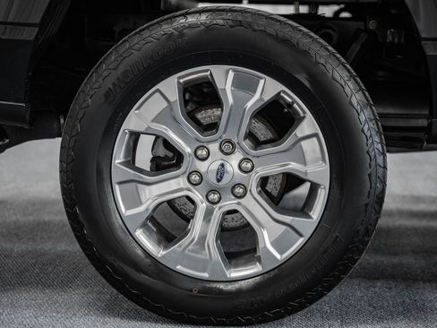 Certified 2022 Ford F150 Platinum w/ FX4 Off-Road Package image 21