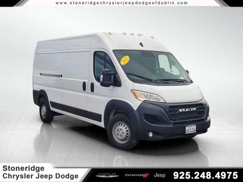 Used 2025 RAM ProMaster 2500 w/ Convenience Group FWD image 1