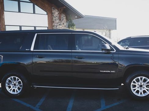 Used 2018 GMC Yukon XL SLT w/ Open Road Package image 30