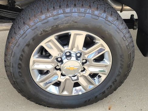 New 2026 Chevrolet Silverado 2500 High Country w/ High Country Premium Package AWD/4WD image 5