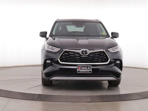 Used 2026 Toyota Highlander Platinum AWD/4WD image 12