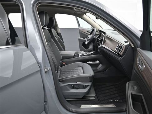 New 2026 Volkswagen Atlas SEL Premium R-Line image 14