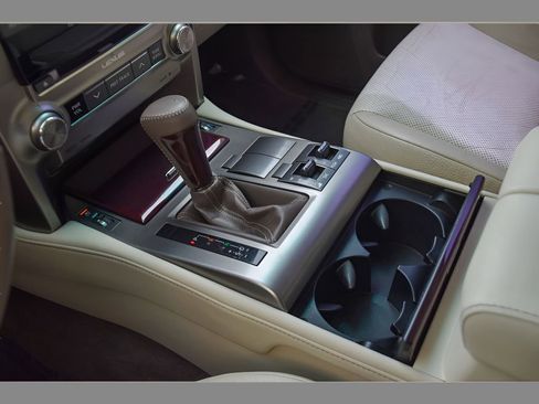 Used 2015 Lexus GX 460 w/ Premium Package AWD/4WD image 37