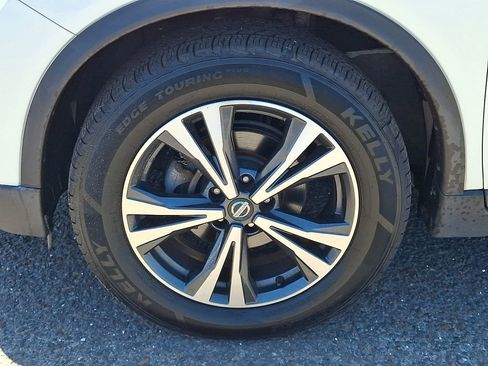 Used 2017 Nissan Rogue SL w/ SL Premium Package AWD/4WD image 29