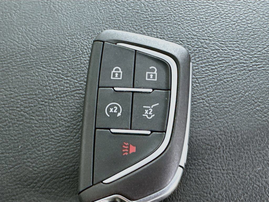 Used 2024 Cadillac XT4 Premium Luxury w/ Active Safety Package FWD image 39