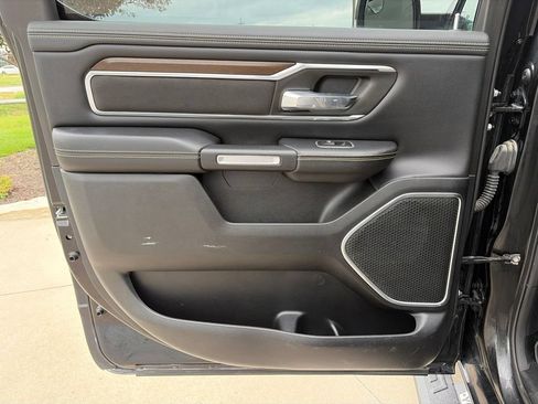 Used 2021 RAM 1500 Laramie AWD/4WD image 44