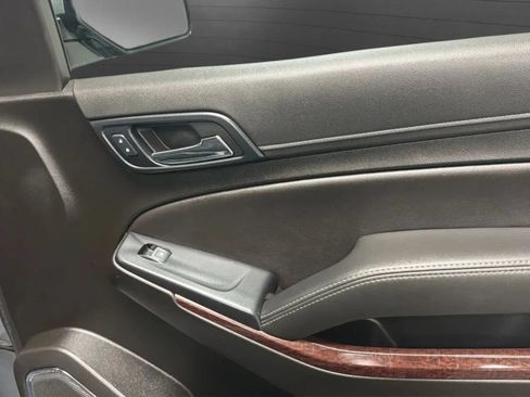 Used 2019 GMC Yukon SLE RWD image 17