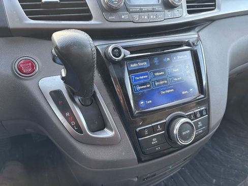 Used 2016 Honda Odyssey Touring Elite image 25