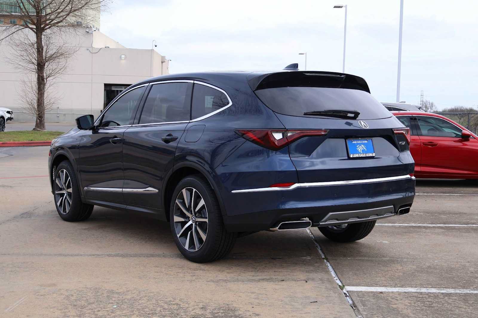 Used 2026 Acura MDX w/ Technology Package FWD image 4