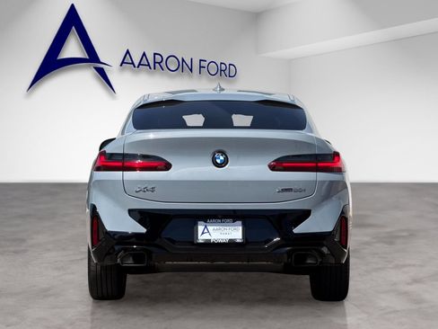 Used 2025 BMW X4 xDrive30i w/ Premium Package AWD/4WD image 5