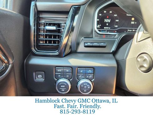 Used 2022 GMC Sierra 1500 AT4X image 23