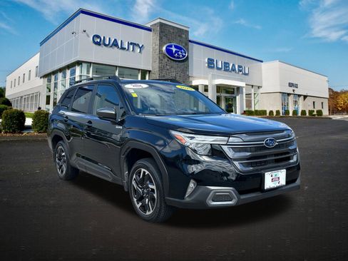 Certified 2025 Subaru Forester Limited image 5