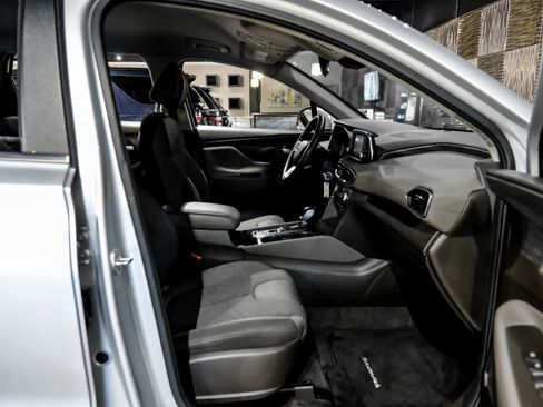 Used 2019 Hyundai Santa Fe SE image 26