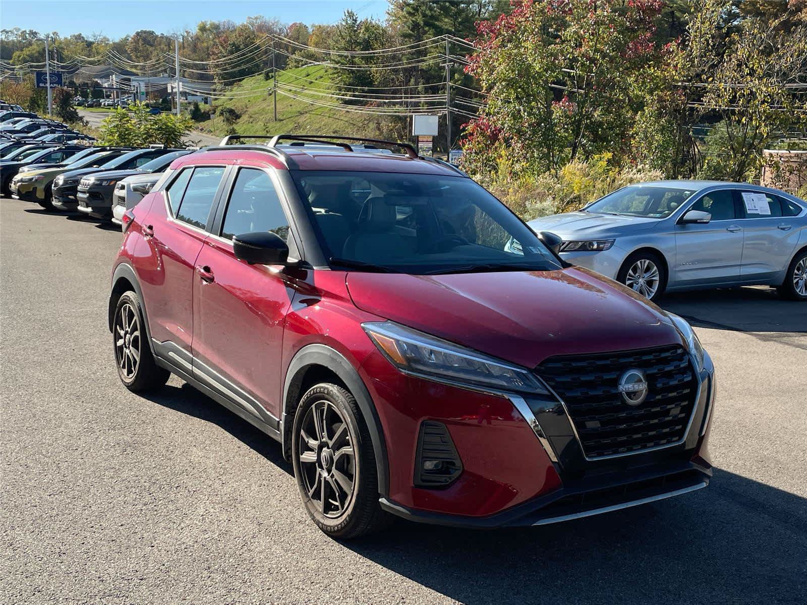 Used 2024 Nissan Kicks SR w/ SR Premium Package FWD image 7