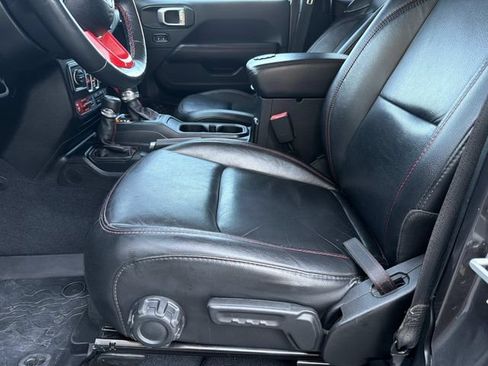 Used 2018 Jeep Wrangler Unlimited Rubicon AWD/4WD image 16