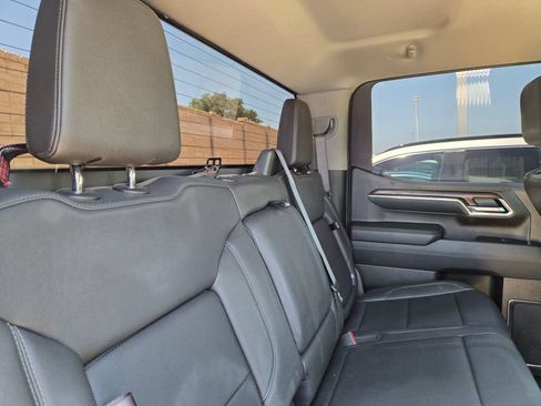 Used 2025 GMC Sierra 1500 SLT RWD image 13