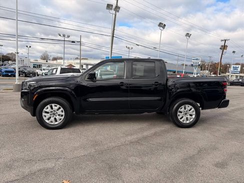 Used 2023 Nissan Frontier SV image 7