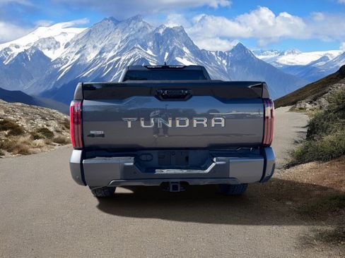 Used 2023 Toyota Tundra Platinum AWD/4WD image 4