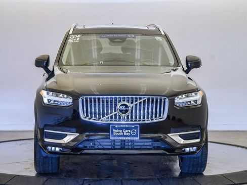 Certified 2025 Volvo XC90 B6 Plus image 7
