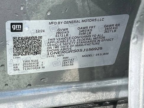 Used 2025 Chevrolet Traverse LT FWD image 38