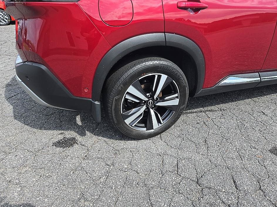 Certified 2023 Nissan Rogue Platinum w/ Platinum Premium Package AWD/4WD image 10