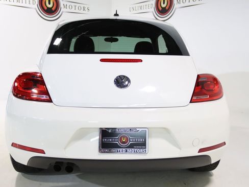 Used 2012 Volkswagen Beetle 2.5 FWD image 23