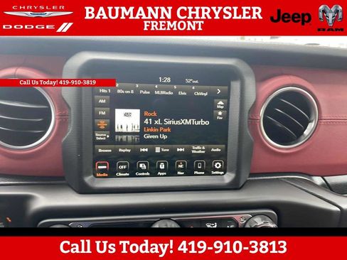 Used 2023 Jeep Wrangler Unlimited Rubicon 4xe image 18