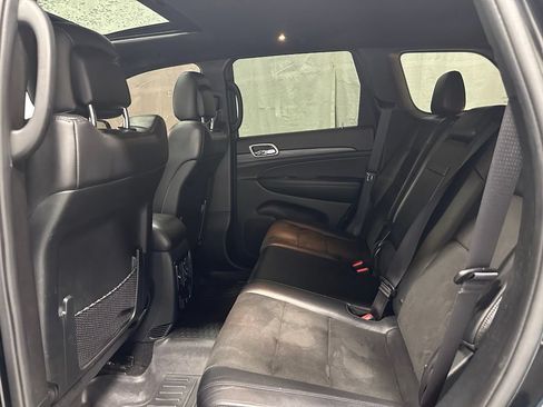 Used 2020 Jeep Grand Cherokee Altitude AWD/4WD image 44